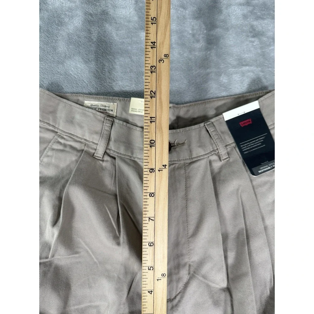 Levi's Premium Pants Men's 25x30 Tan Chino‎ NWT